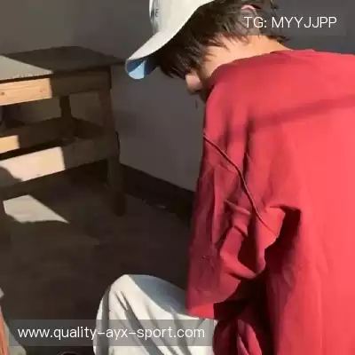 穆含茹